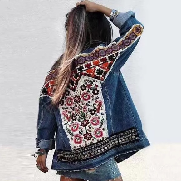 HAIGHT Retro Boho Detailed Appliqué Denim Jacket - Picture 9 of 10
